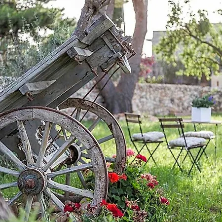 Abbraccio Del Carrubo Bed & Breakfast 4*